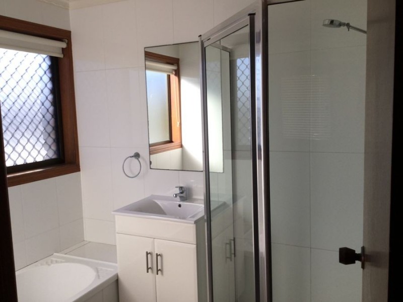 1 22-24 Heron Av, Mermaid Beach QLD 4218