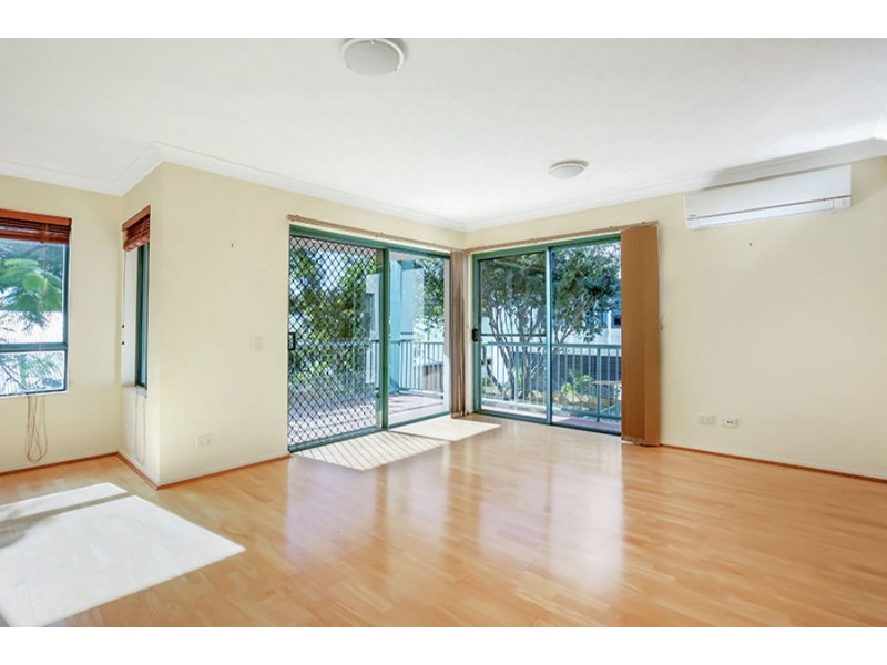 8/17 Markeri Street, Mermaid Beach QLD 4218