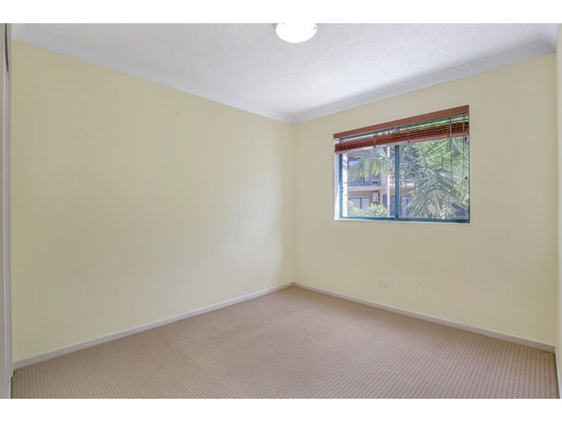 8/17 Markeri Street, Mermaid Beach QLD 4218