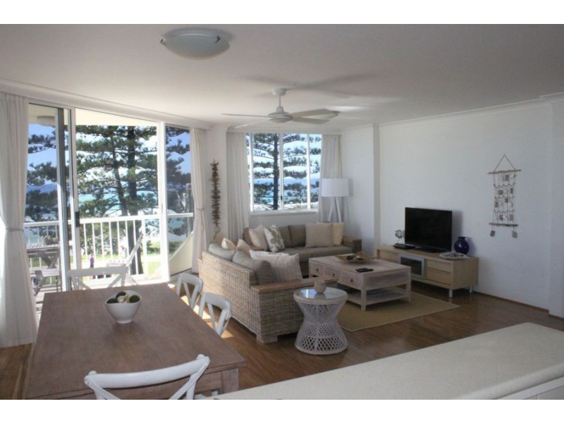 9/40 Marine Parade “Sanderling”", Miami QLD 4220