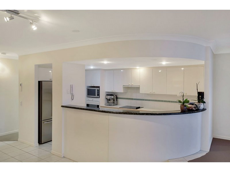 A37/1 Great Hall Drive, Nobby Beach QLD 4218