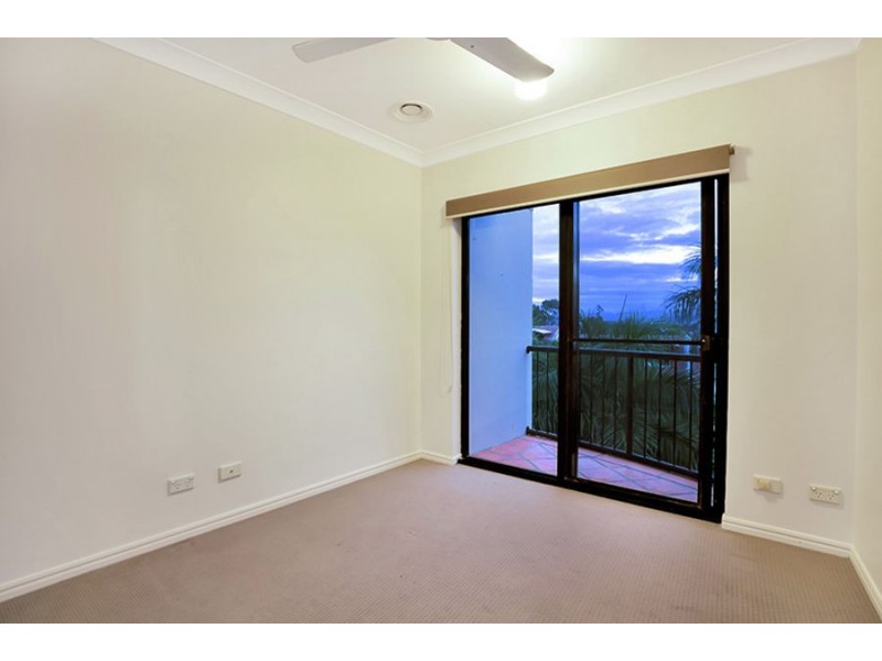 A37/1 Great Hall Drive, Nobby Beach QLD 4218