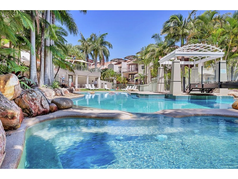 A37/1 Great Hall Drive, Nobby Beach QLD 4218