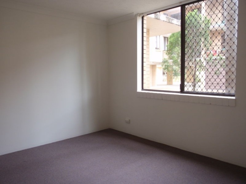 2/2301 Gold Coast Highway “La Costa Village”, Mermaid Beach QLD 4218