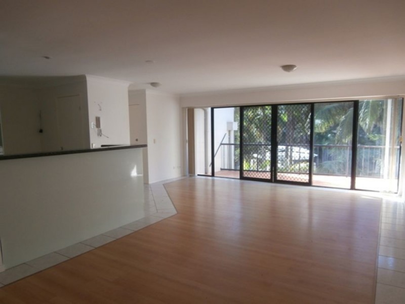 B26/1 Great Hall Drive “Magic Mountain”, Mermaid Beach QLD 4218