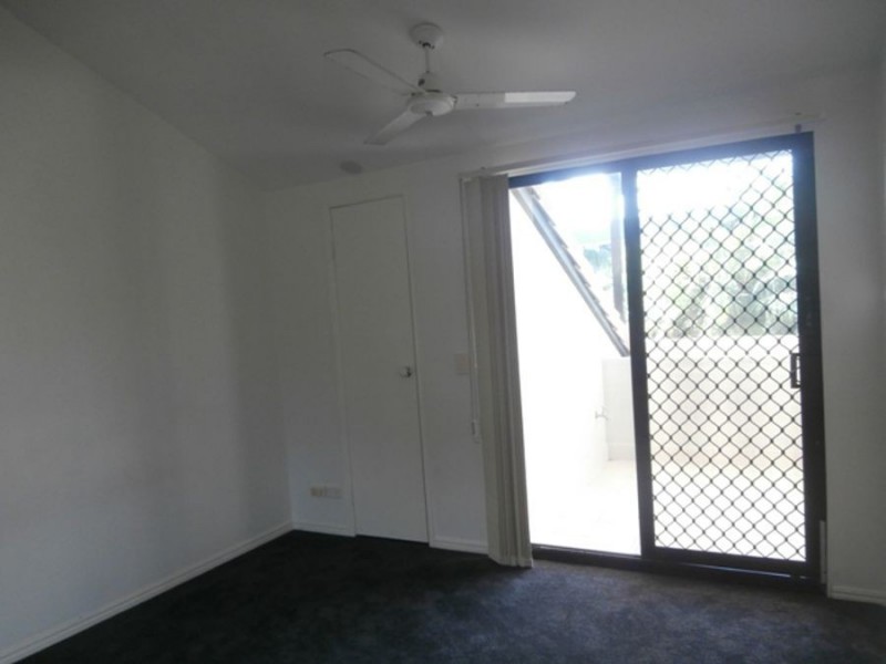 B26/1 Great Hall Drive “Magic Mountain”, Mermaid Beach QLD 4218