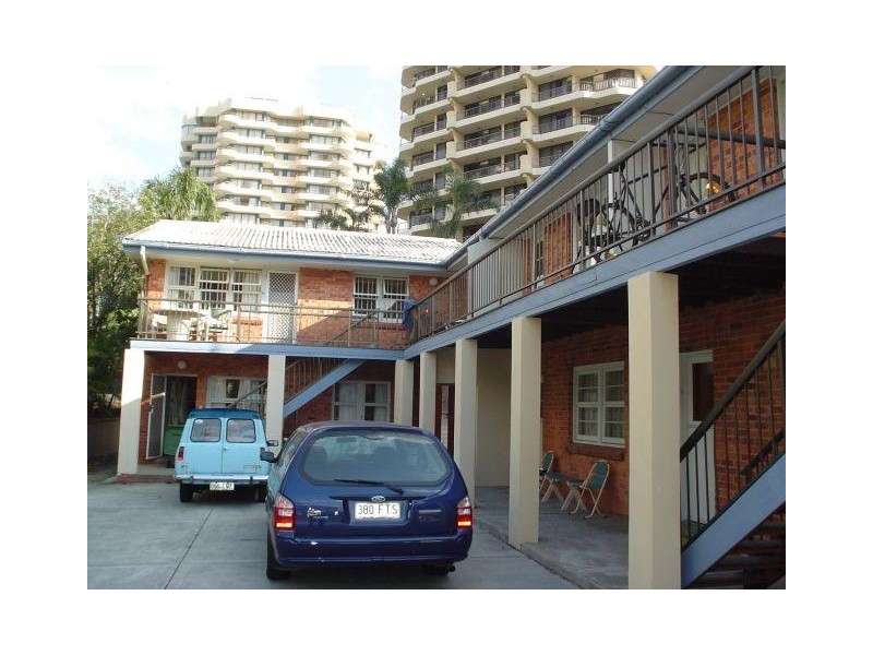 3/24 Thornton St, Surfers Paradise QLD 4217