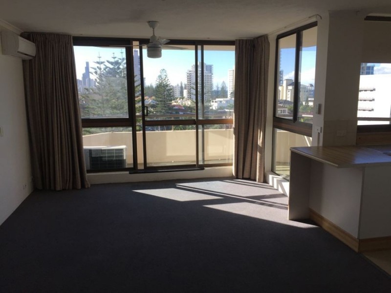 14 14 Queensland Avenue, Broadbeach QLD 4218