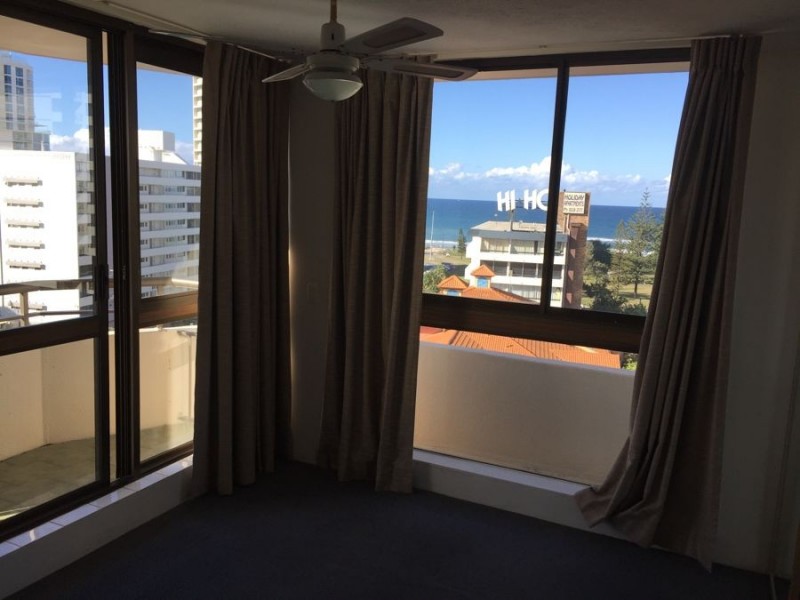 14 14 Queensland Avenue, Broadbeach QLD 4218