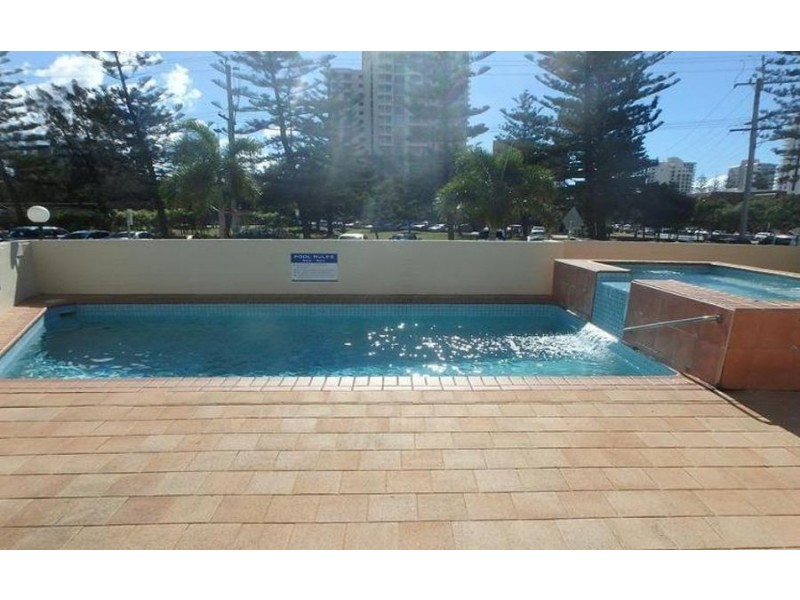 14 14 Queensland Avenue, Broadbeach QLD 4218