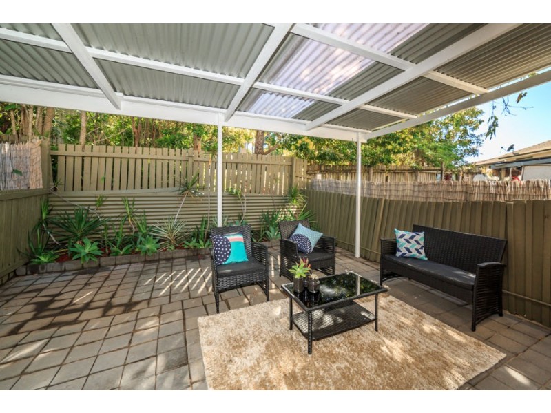 10/71 Olsen Av, Labrador QLD 4215