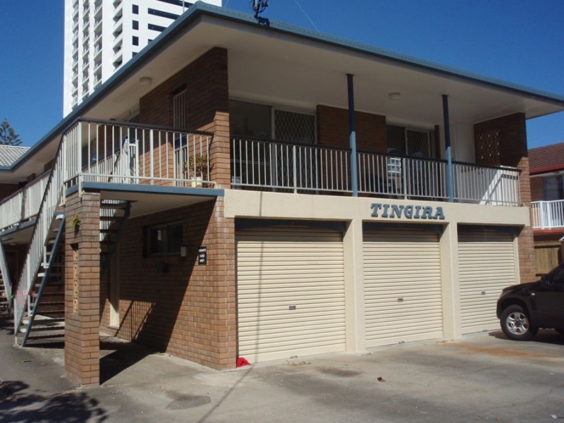 4 16 Anne Avenue, Broadbeach QLD 4218