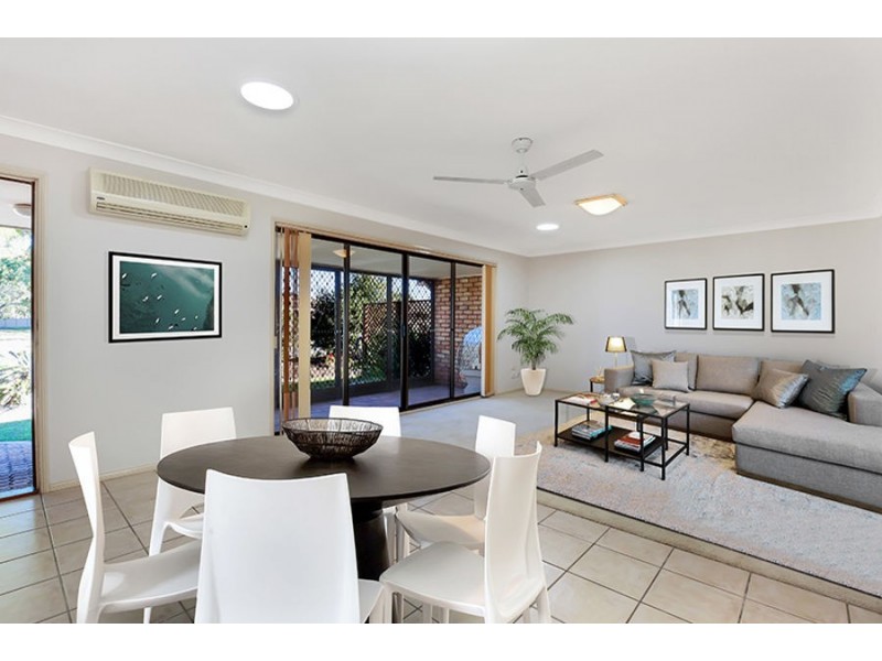 42/172 Barrier Reef Drive, Mermaid Waters QLD 4218