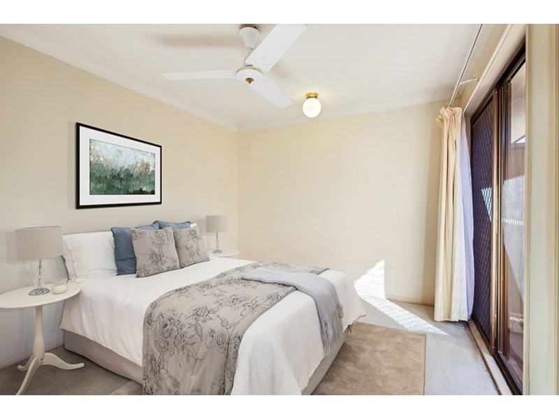 42/172 Barrier Reef Drive, Mermaid Waters QLD 4218