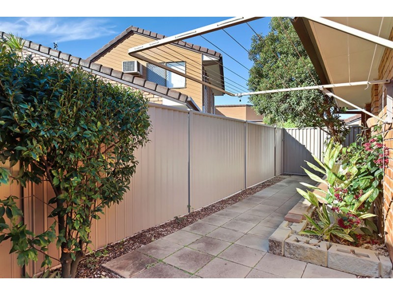 42/172 Barrier Reef Drive, Mermaid Waters QLD 4218