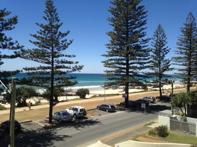 9/40 Marine Parade “Sanderling”, Miami QLD 4220