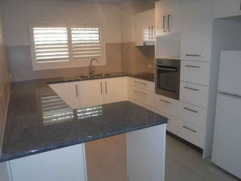 1 23 Jubilee Avenue, Broadbeach QLD 4218