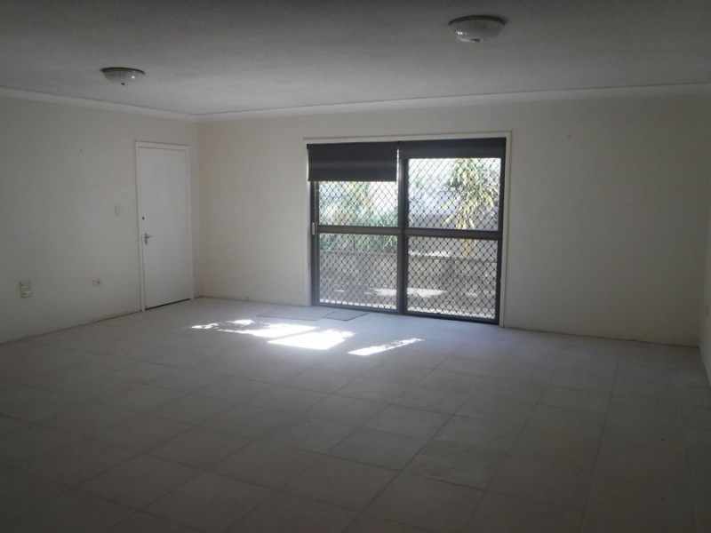 1 23 Jubilee Avenue, Broadbeach QLD 4218