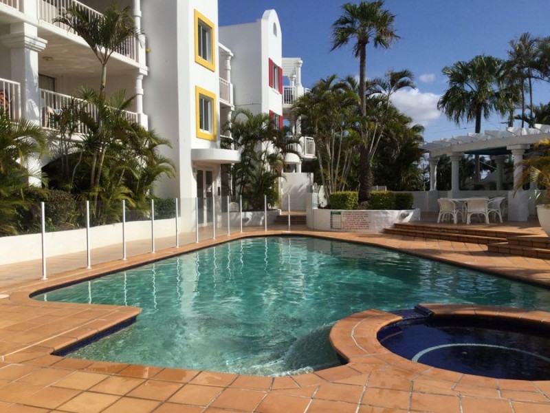 13/28 Chairlift Avenue “Santorini by the Sea”, Mermaid Beach QLD 4218