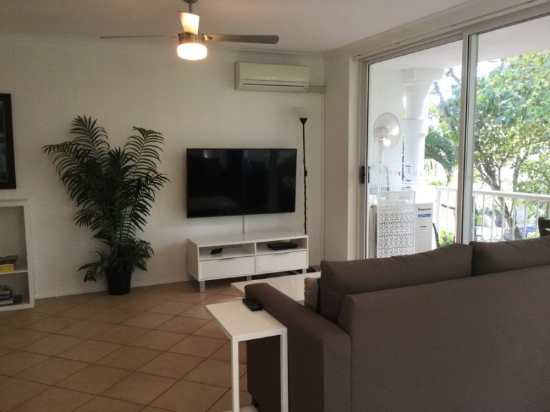 13/28 Chairlift Avenue “Santorini by the Sea”, Mermaid Beach QLD 4218