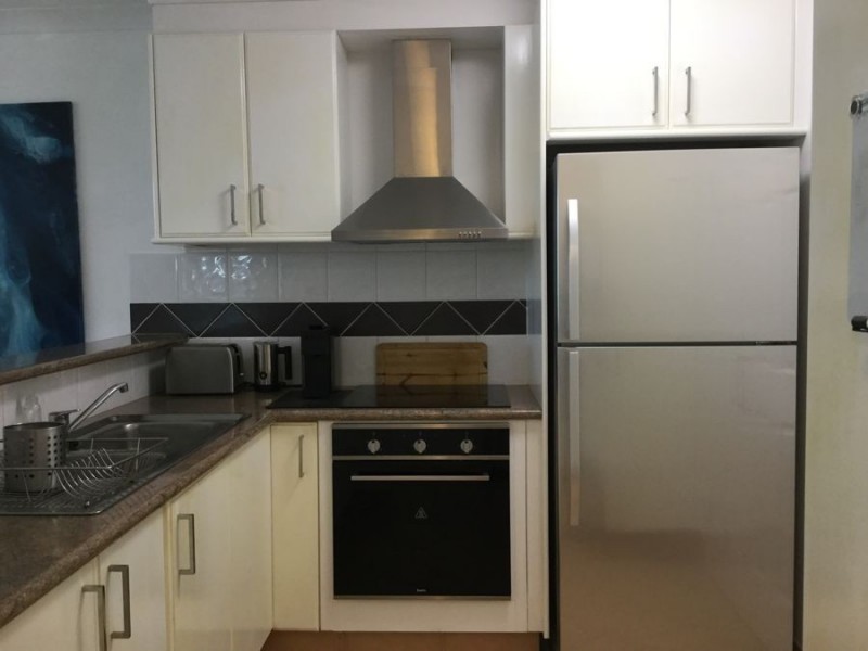 13/28 Chairlift Avenue “Santorini by the Sea”, Mermaid Beach QLD 4218