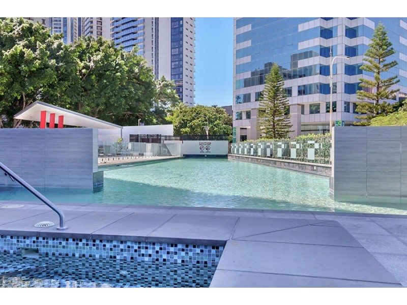 2103/4 Wahroonga Place, Surfers Paradise QLD 4217