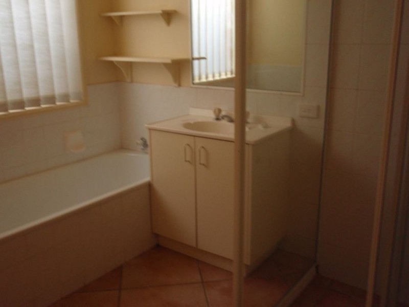 4 Ripponlea Street, Robina QLD 4226