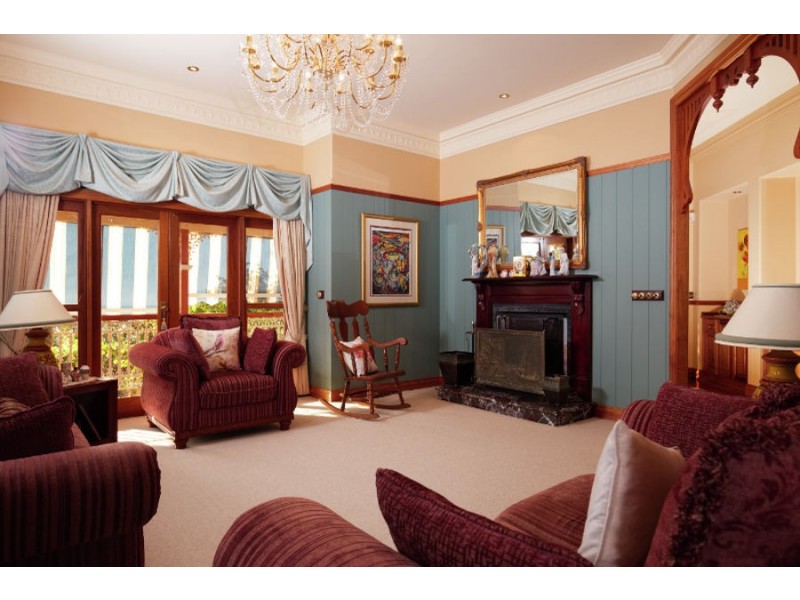 5 Kootingal Street, Ashmore QLD 4214