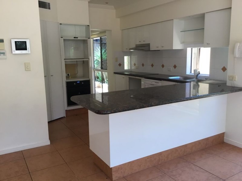 11 Lavarack Road, Mermaid Beach QLD 4218