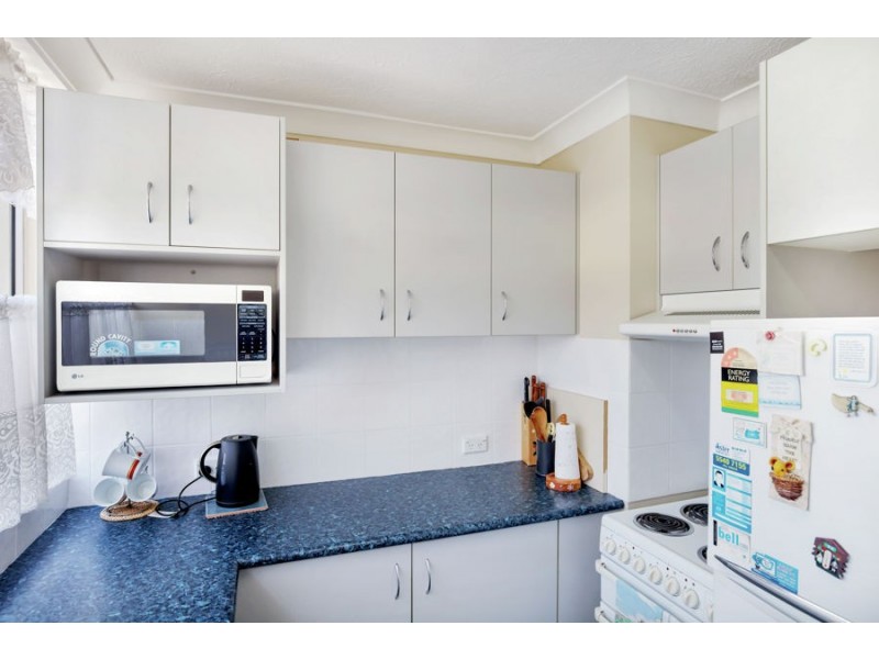 2A/52 Goodwin Terrace, Burleigh Heads QLD 4220