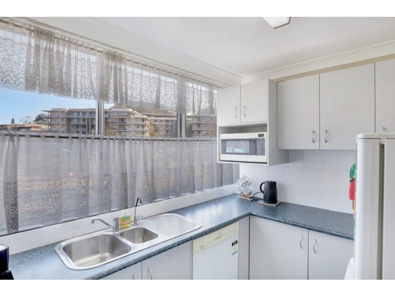 2A/52 Goodwin Terrace, Burleigh Heads QLD 4220