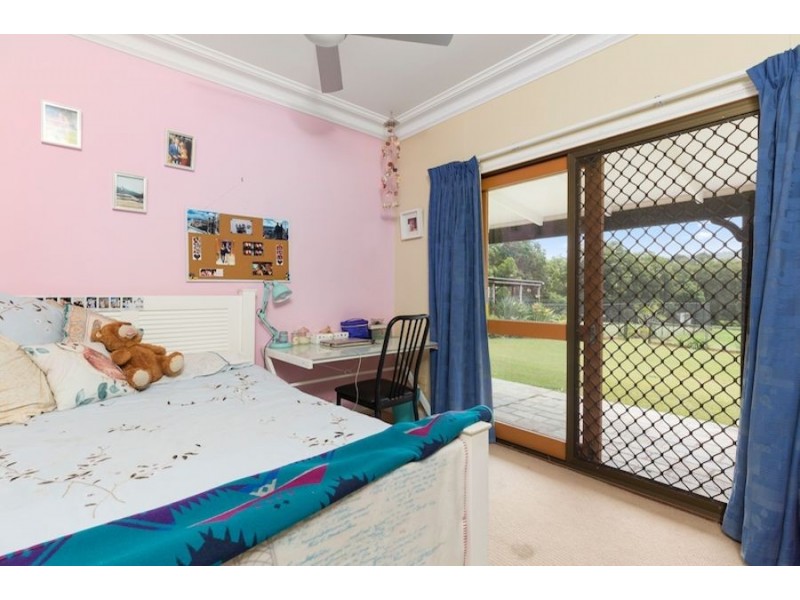 22 Oak Street, Nerang QLD 4211