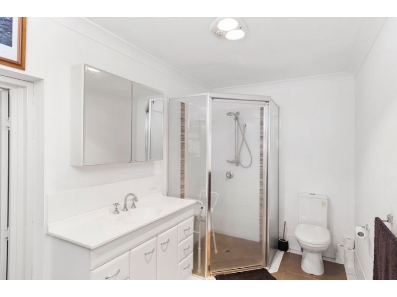 22 Oak Street, Nerang QLD 4211