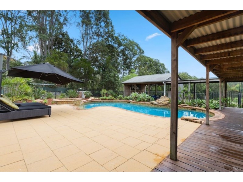 22 Oak Street, Nerang QLD 4211