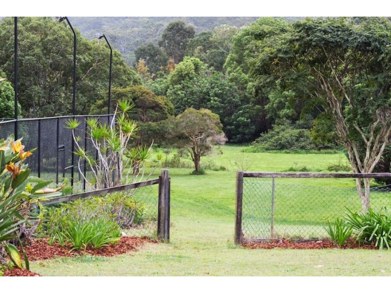 22 Oak Street, Nerang QLD 4211