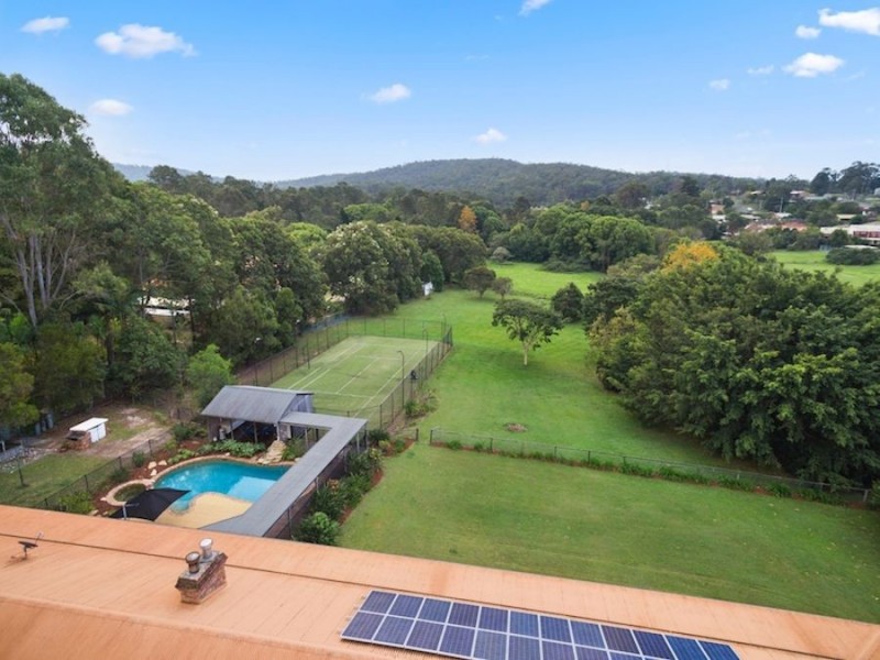 22 Oak Street, Nerang QLD 4211