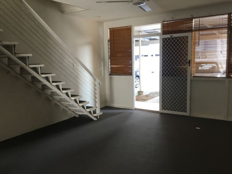 1/49 Surf Parade, Broadbeach QLD 4218