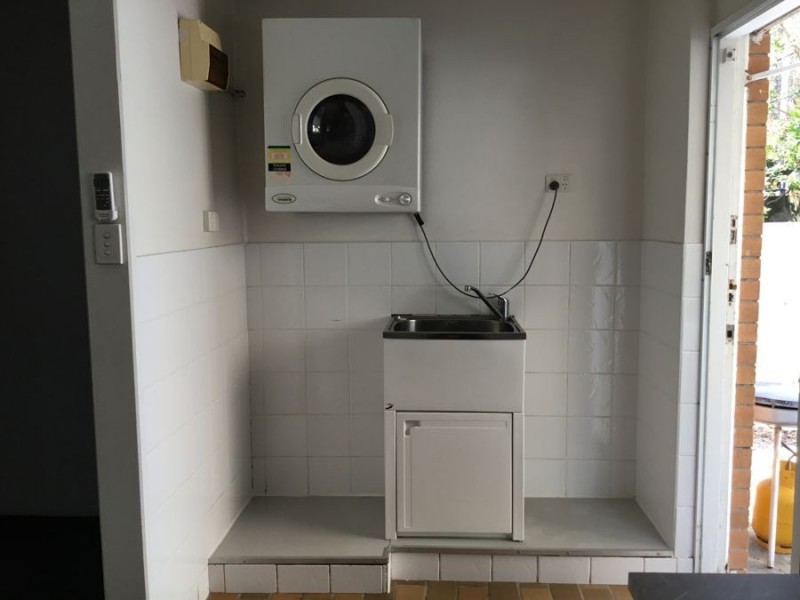 1/49 Surf Parade, Broadbeach QLD 4218