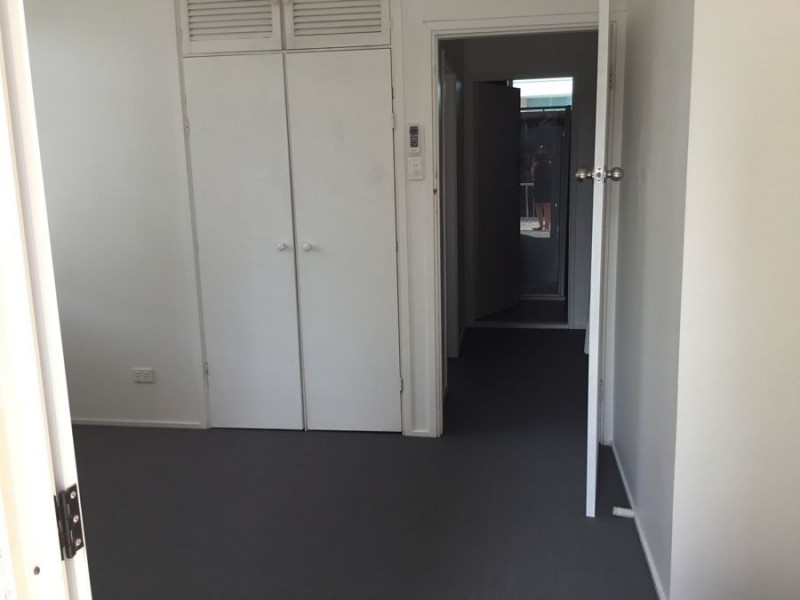 1/49 Surf Parade, Broadbeach QLD 4218