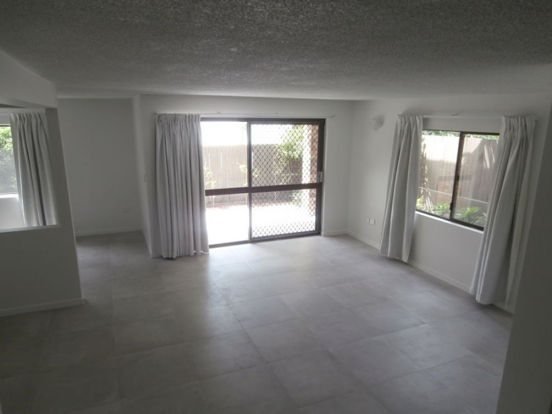 1/13 Chairlift Avenue East, Mermaid Beach QLD 4218