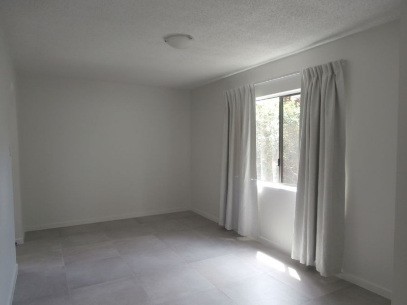 1/13 Chairlift Avenue East, Mermaid Beach QLD 4218