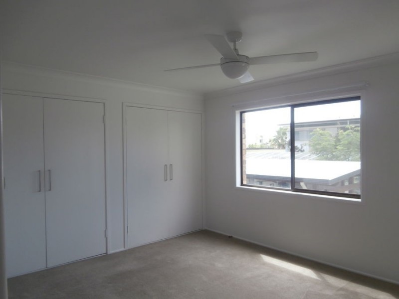 1/13 Chairlift Avenue East, Mermaid Beach QLD 4218