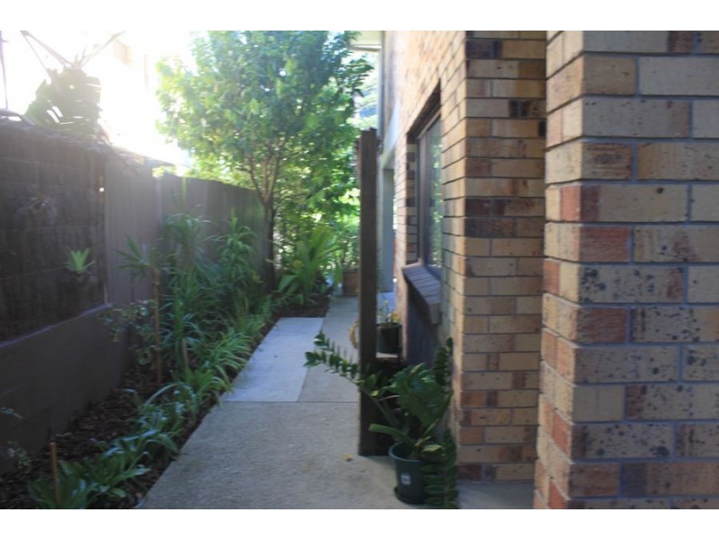 1/13 Chairlift Avenue East, Mermaid Beach QLD 4218