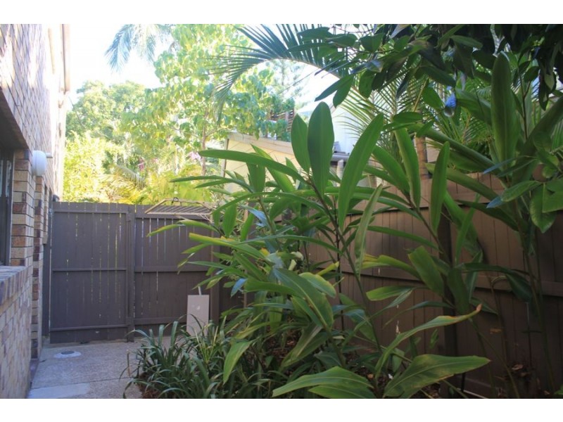 1/13 Chairlift Avenue East, Mermaid Beach QLD 4218