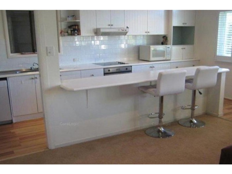 4 Mary Street, Labrador QLD 4215