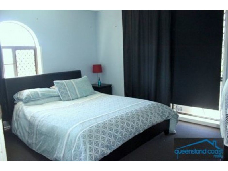 6/3 Angie Court, Mermaid Waters QLD 4218