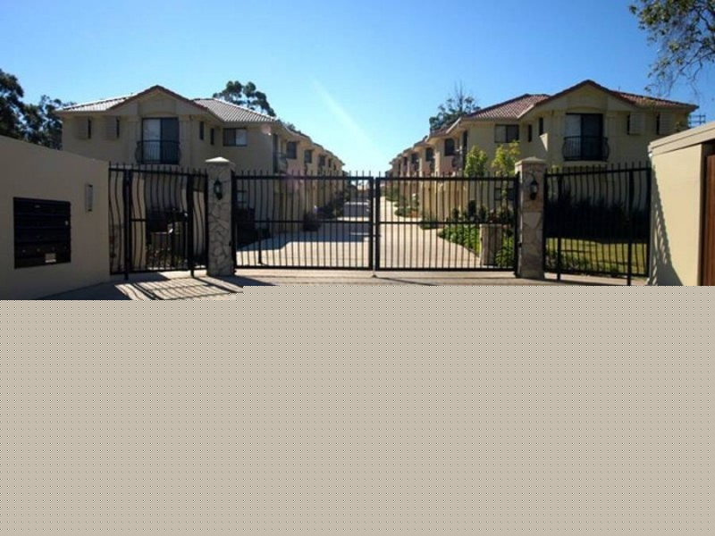 9/141 Cotlew Street, Ashmore QLD 4214