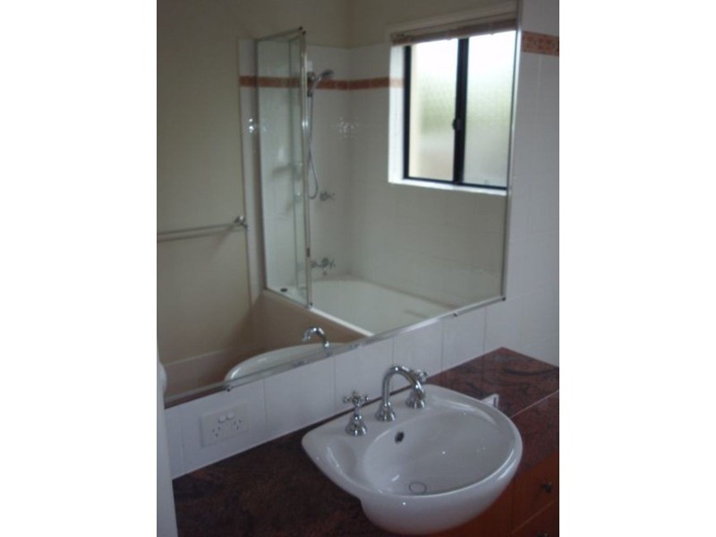 9/141 Cotlew Street, Ashmore QLD 4214