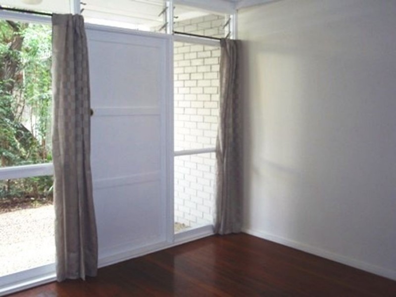 14/2309 “Seahorse Apartments” Gold Coast Highway, Mermaid Beach QLD 4218