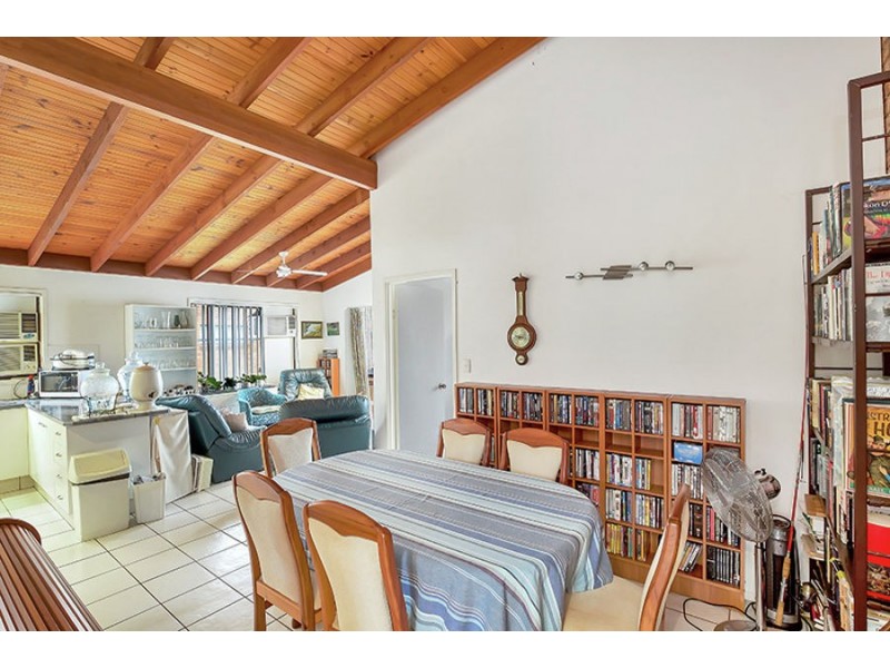 1/20 Sunbird Street, Burleigh Waters QLD 4220